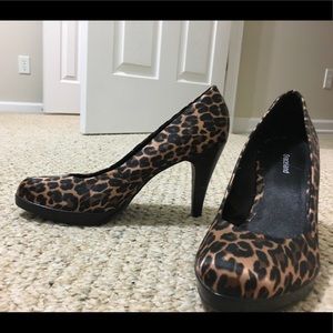 Women's Graceland Leopard Pumps